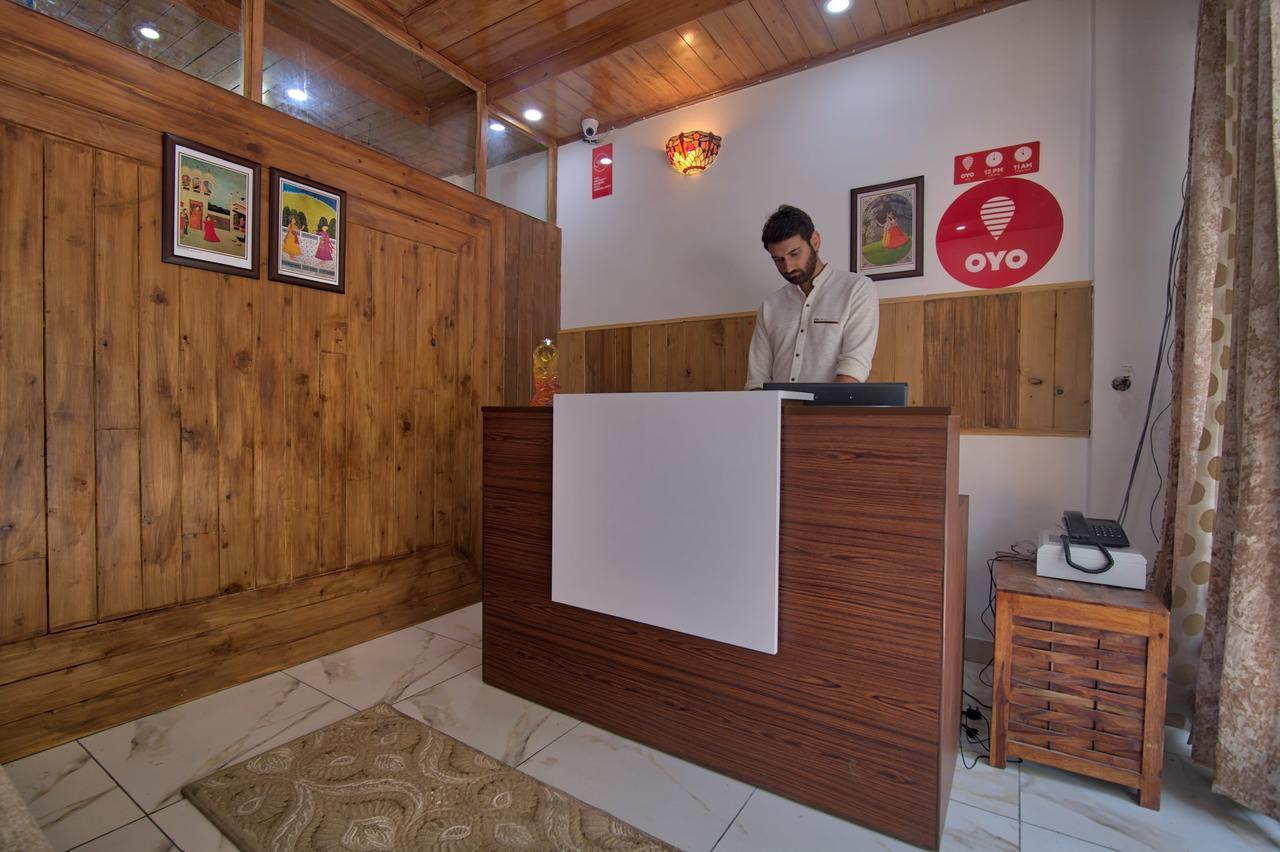 Oyo 13755 Woodstock Inn Dalhousie Exterior photo
